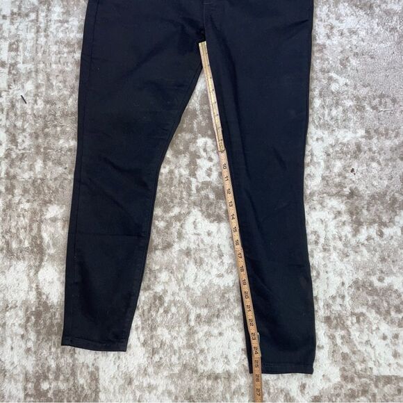 Levi's Pull-On Shaping Denim Jeggings Totally Shaping pull-on skinny SZ MP EUC - Picture 11 of 11